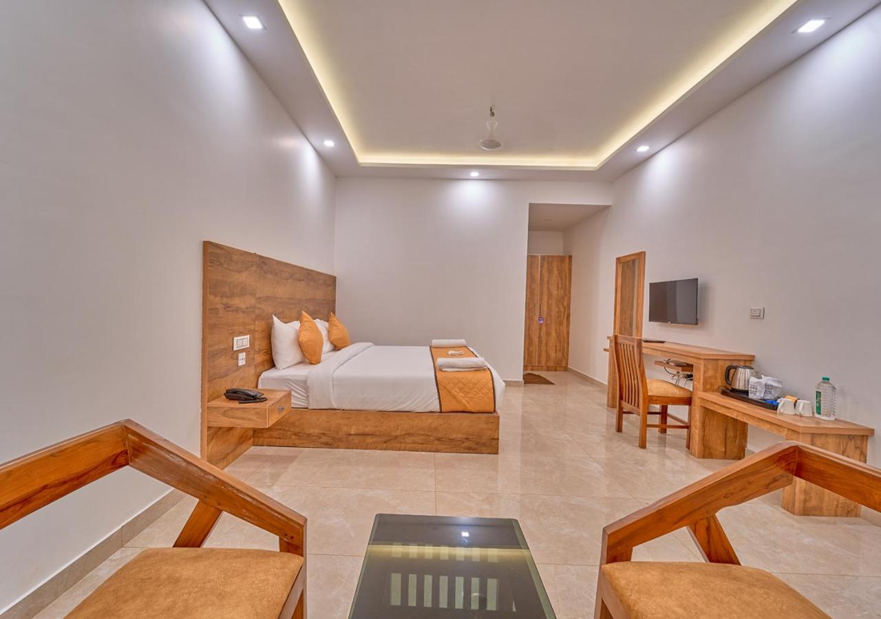 Ice Mist Pool Resort Munnar By Voye Homes エクステリア 写真