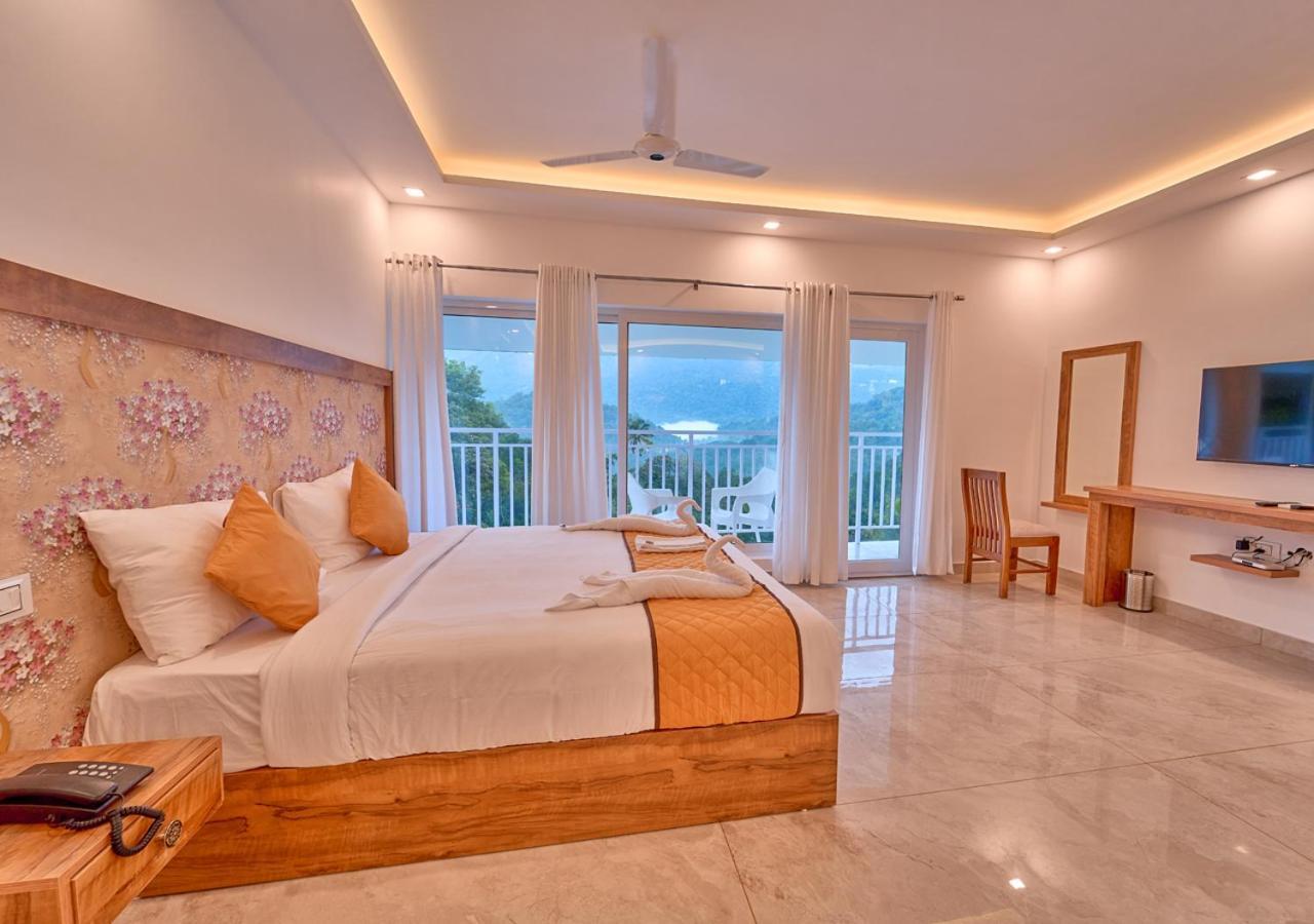 Ice Mist Pool Resort Munnar By Voye Homes エクステリア 写真